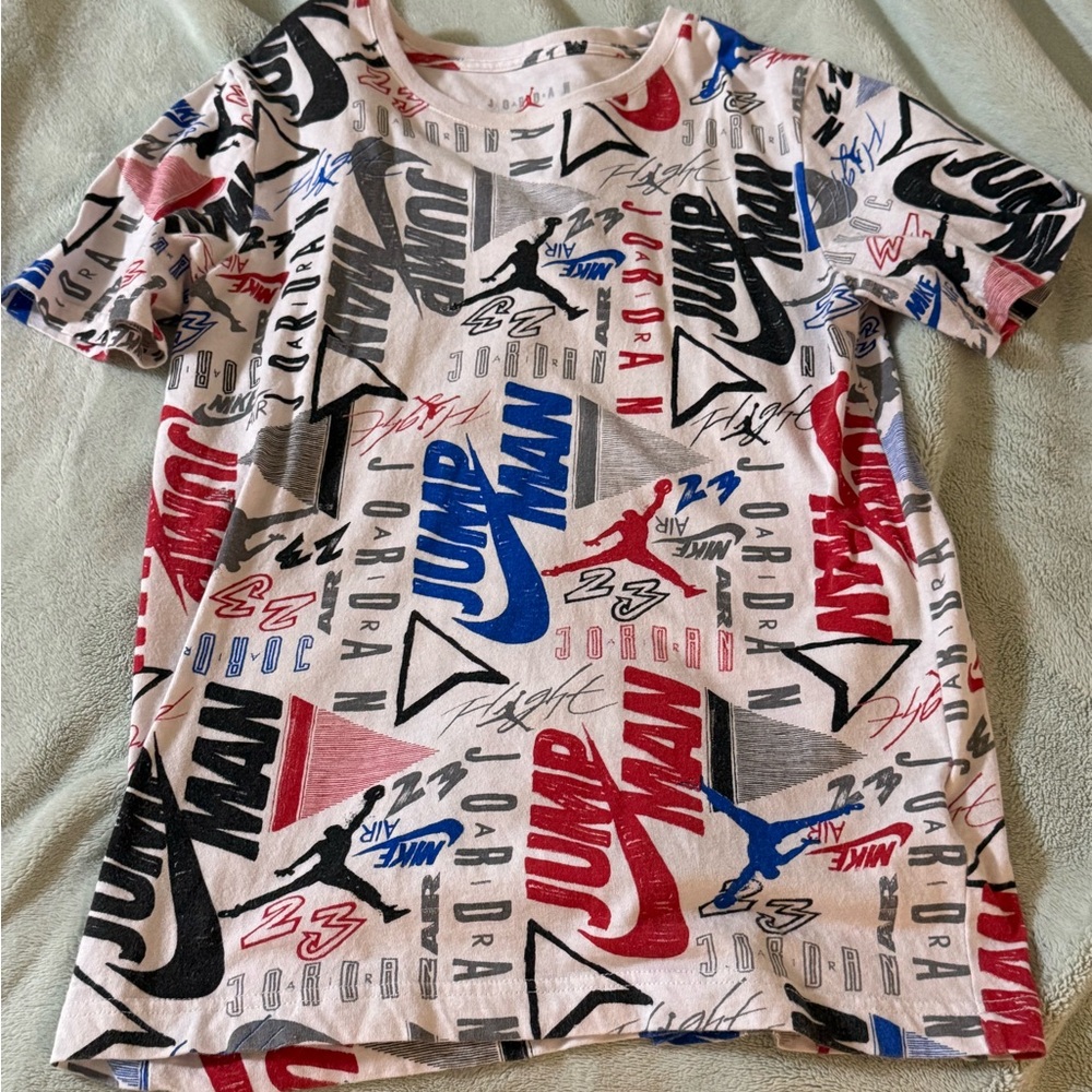 Nike Kids Graphic Print T-Shirt - Multicolor (youth large)